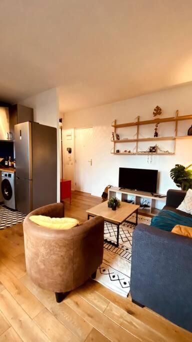 Appartement 2 Pieces A Quelques Minutes De Paris Le Pre-Saint-Gervais Ngoại thất bức ảnh